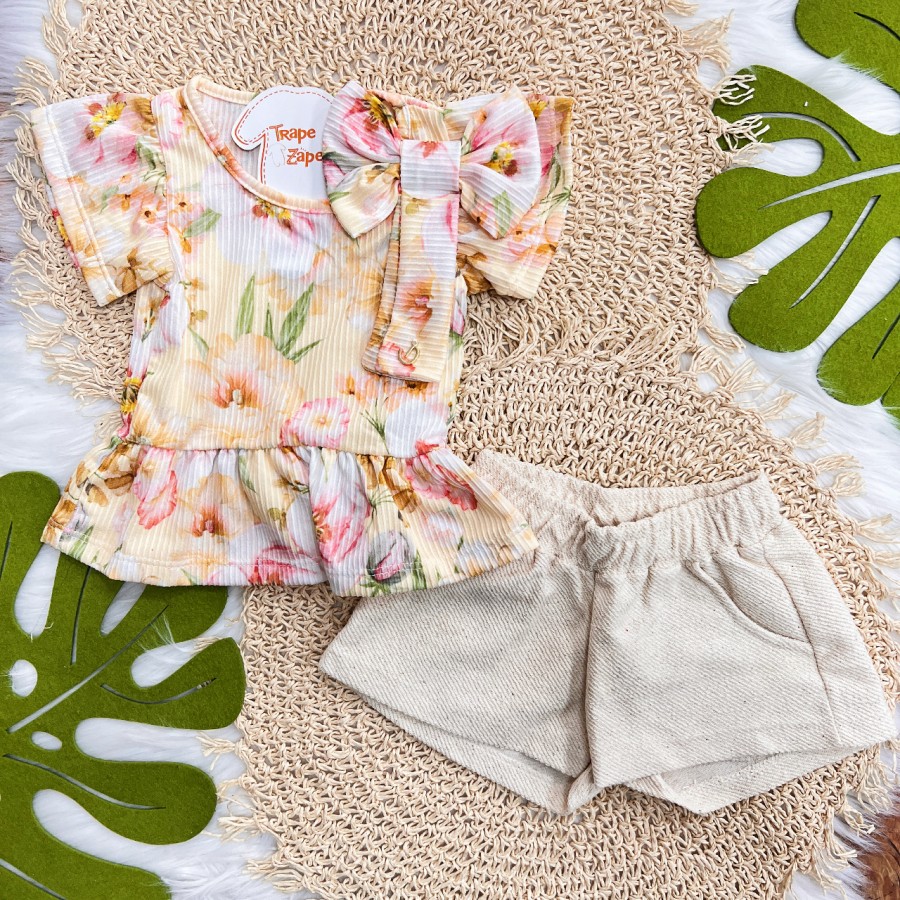 Conj. Blusa Anarruga Floral e Short em Linho - Amarelo